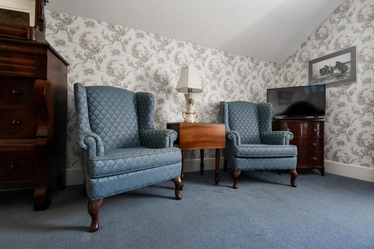 ホテル The Waring House ピクトン エクステリア 写真